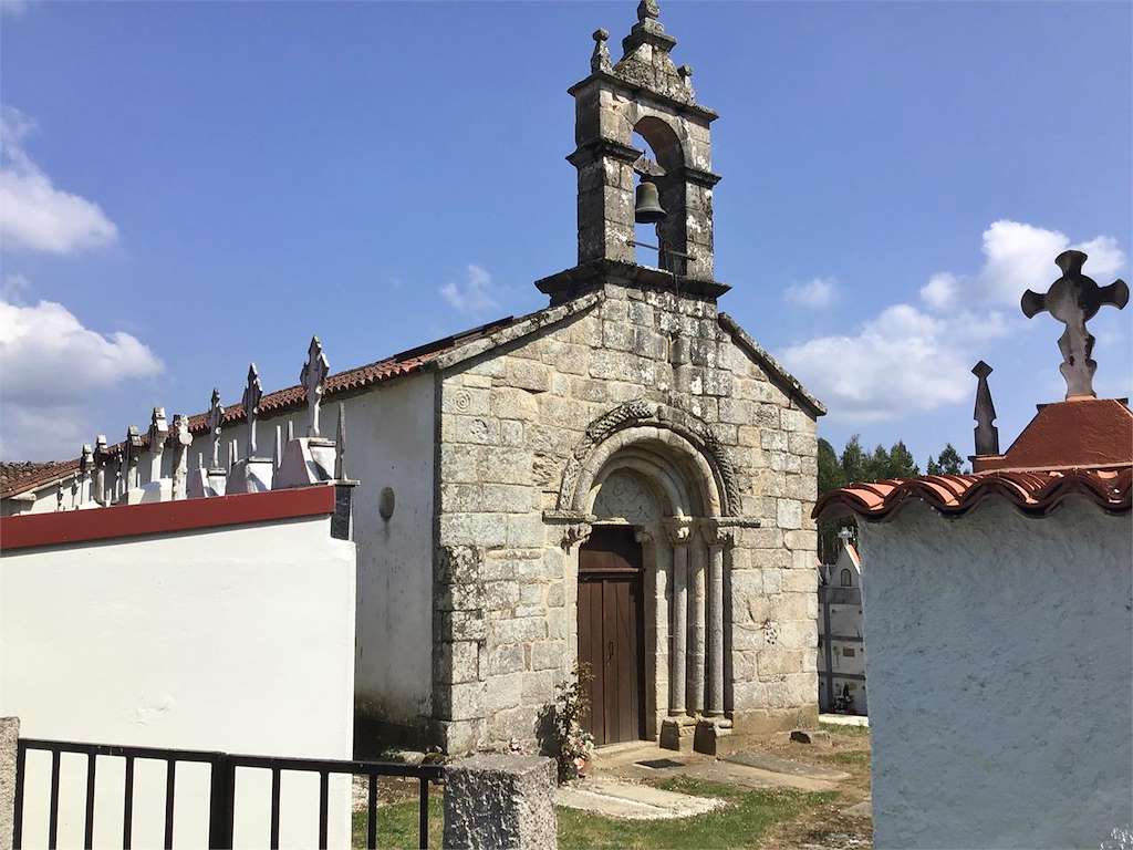 Iglesia de San Martín de Moldes en Melide