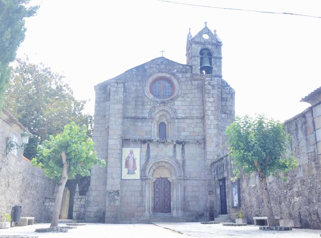 Iglesia de San Martín de Sobrán en Vilagarcía de Arousa