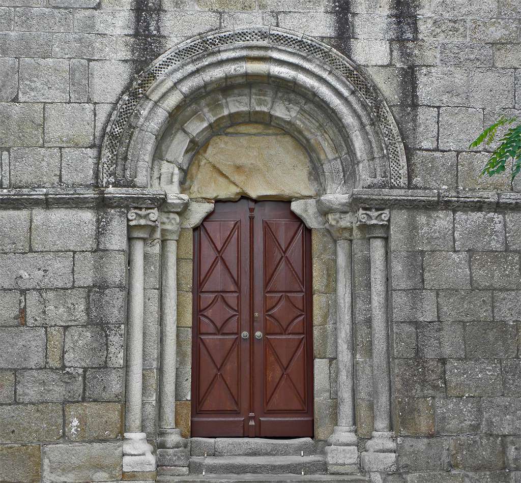Iglesia de San Martín de Sobrán en Vilagarcía de Arousa