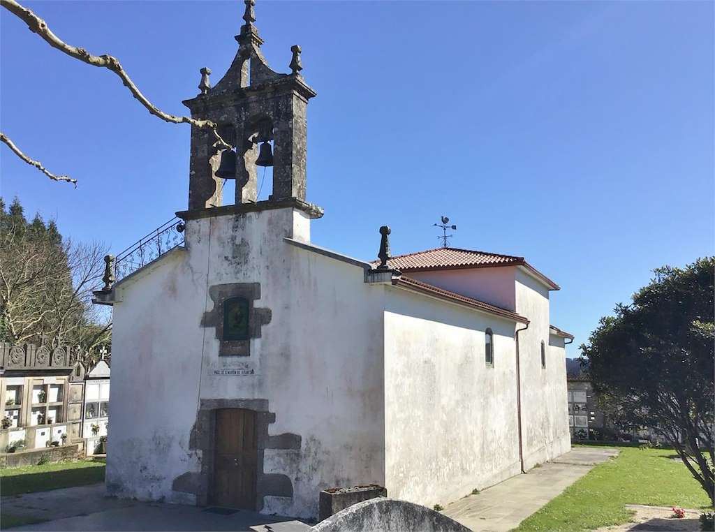 Iglesia de San Martín de Visantoña en Mesía