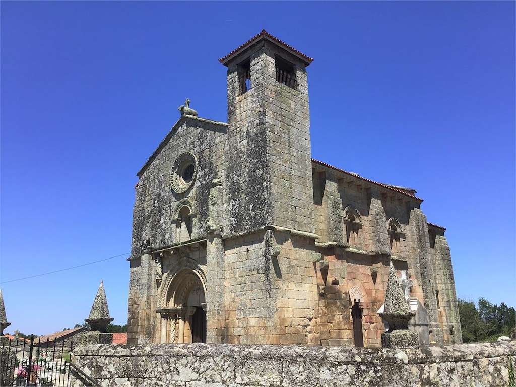 Iglesia de San Pedro da Mezquita en A Merca