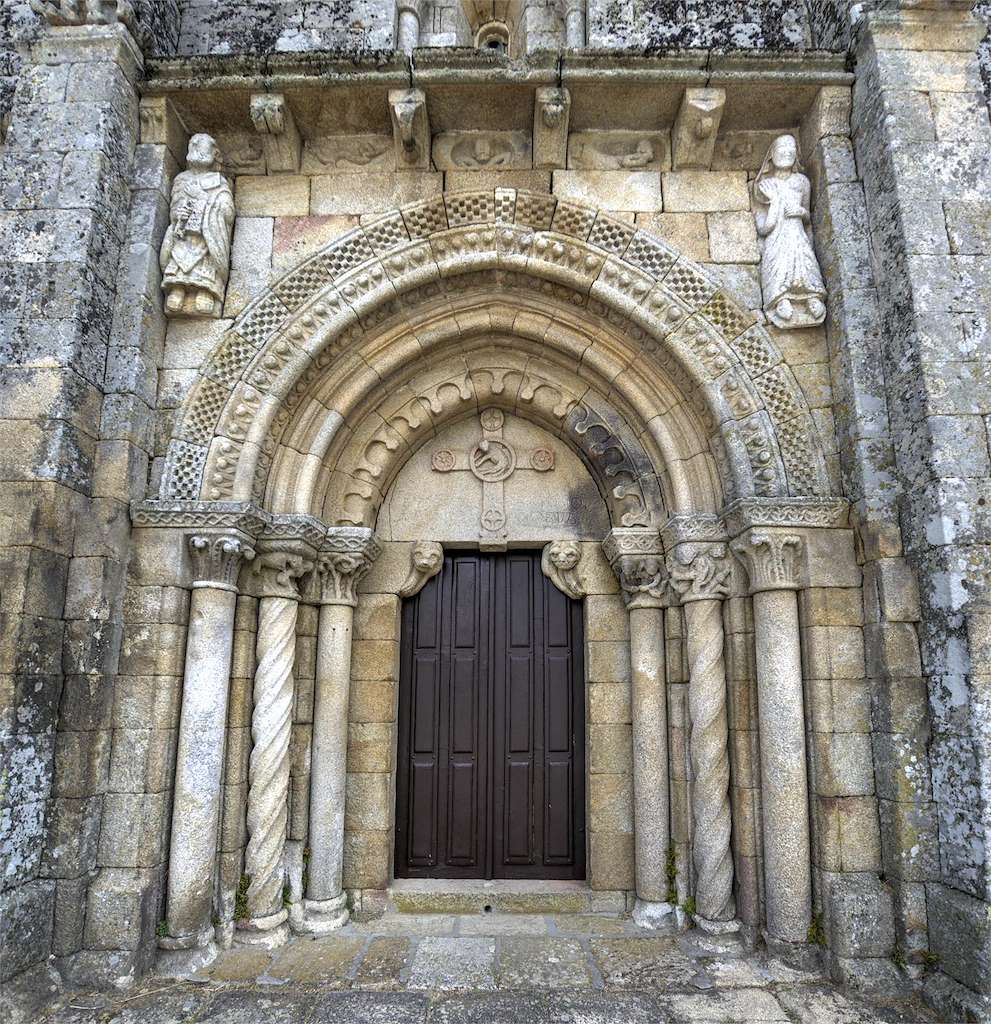 Iglesia de San Pedro da Mezquita en A Merca