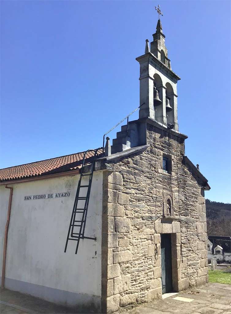 Iglesia de San Pedro de Aiazo en Frades