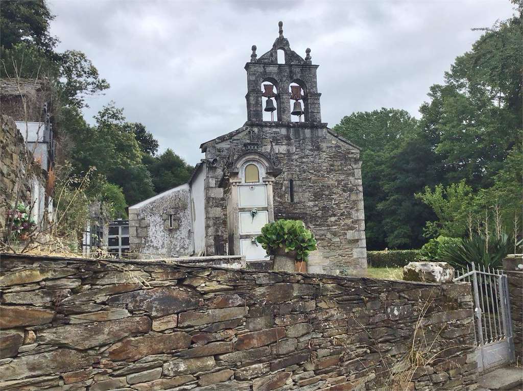 Iglesia de San Pedro de Armeá en Láncara