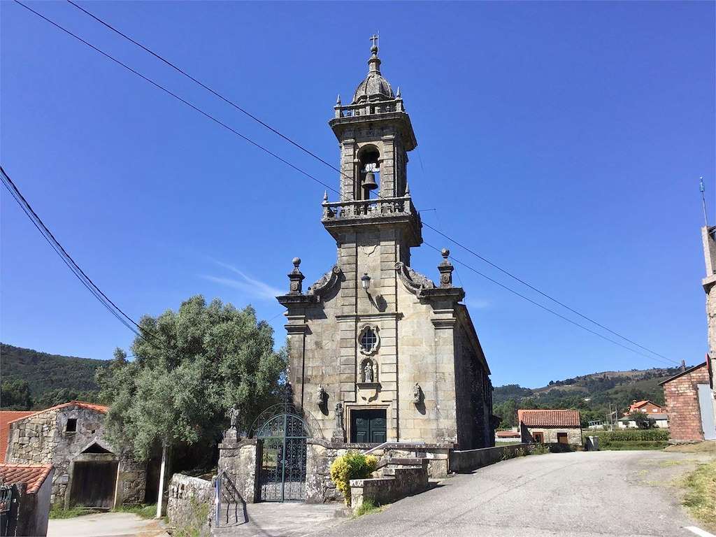 Iglesia de San Pedro de Burgueira en Oia