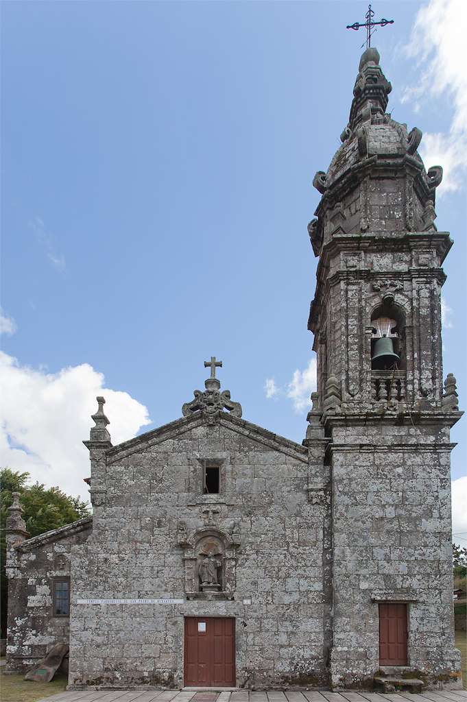 Iglesia de San Pedro De Buxantes en Dumbría