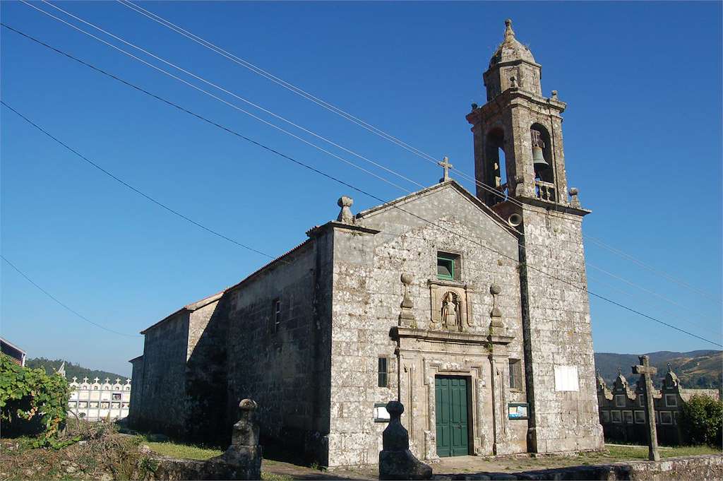 Iglesia de San Pedro de Carcacía en Padrón