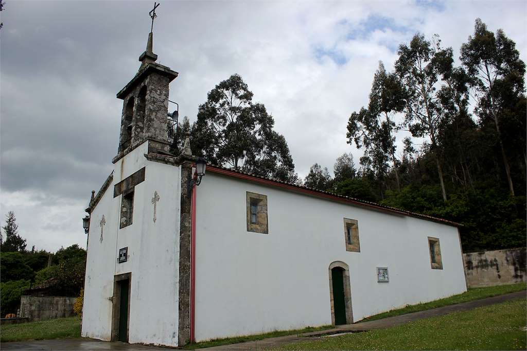 Iglesia de San Pedro de Loureda en Boqueixón