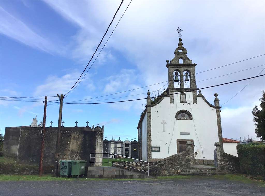 Iglesia de San Pedro de Porzomillos en Oza Cesuras