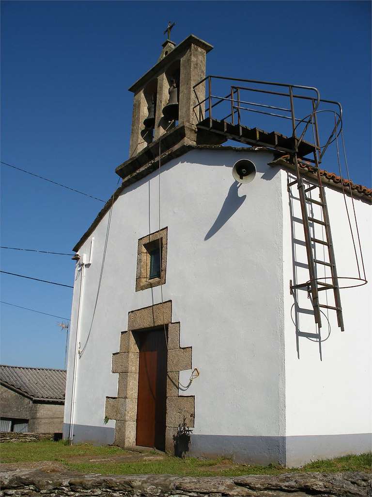 Iglesia de San Román de Pasarelos en Oroso