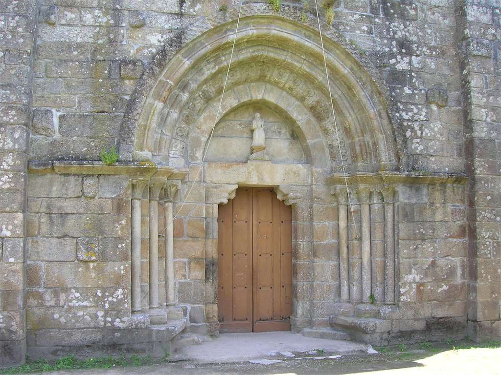 Iglesia de San Salvador de Padróns en Ponteareas
