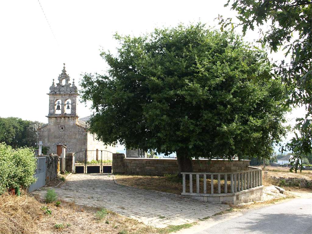 Iglesia de San Salvador de Piñeiro en O Páramo
