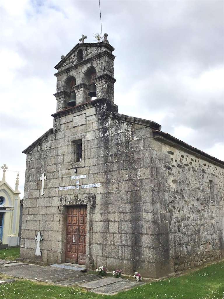 Iglesia de San Salvador de Trasanquelos en Oza Cesuras