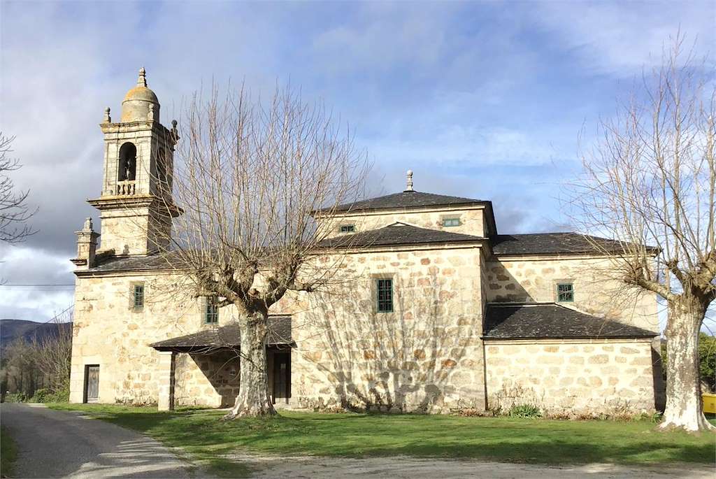 Iglesia de San Sebastián de Carballido en Alfoz do Castrodouro