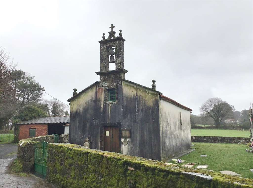 Iglesia de San Simón de Rodieiros en Boimorto