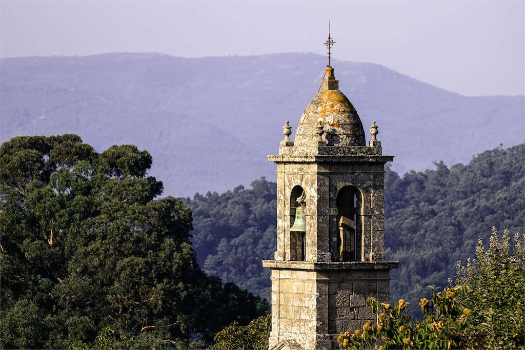 Iglesia de San Tomé de Piñeiro en Marín