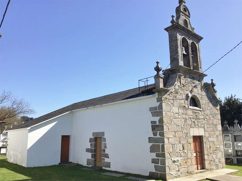 Iglesia de San Vicente de Carrés en Oza Cesuras