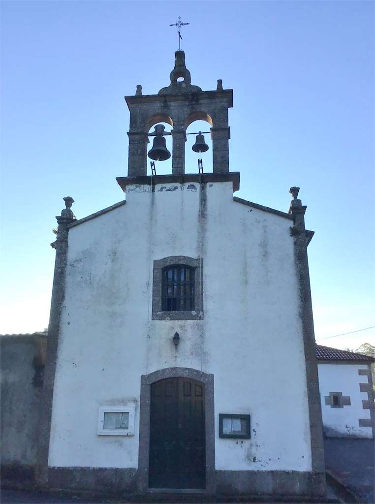 Iglesia de San Vicente de Moruxo en Bergondo