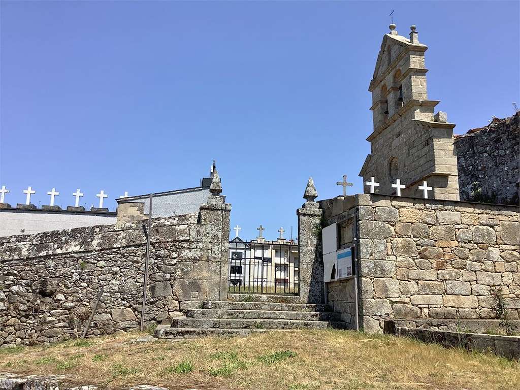 Iglesia de San Vicente de Pinol en Sober