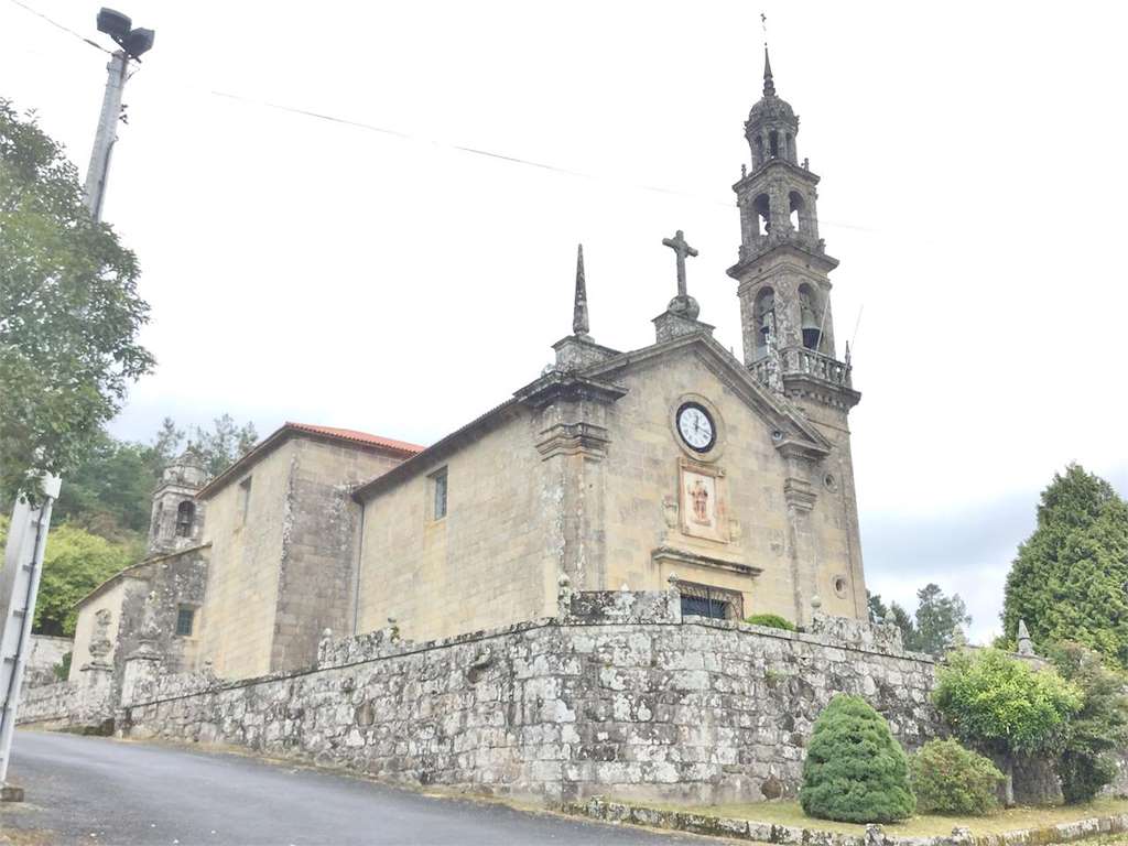 Iglesia de San Xiao de Bastavales en Brión