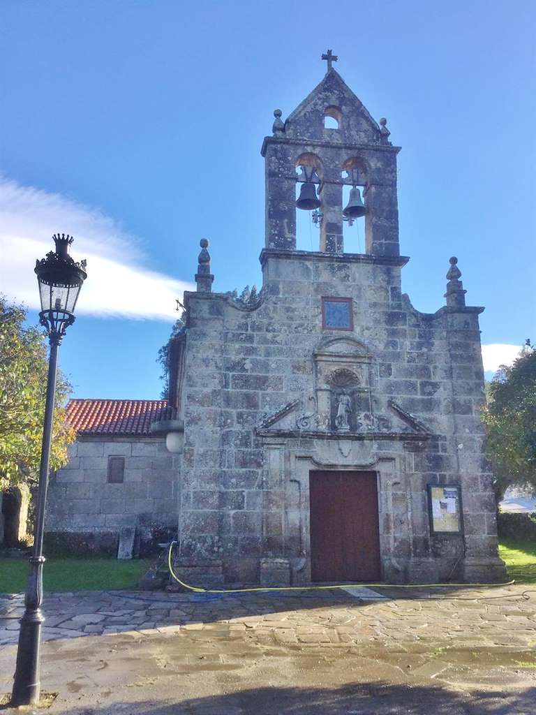 Iglesia de San Xoán de Leiro en Ribadumia