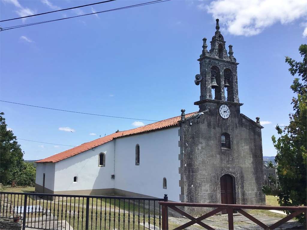 Iglesia de San Xoán de Visantoña en Santiso