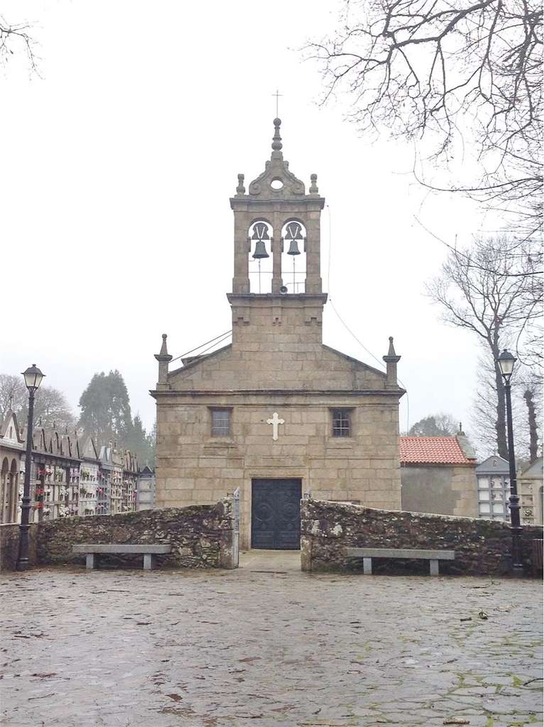Iglesia de San Xulián de Cabaleiros en Tordoia