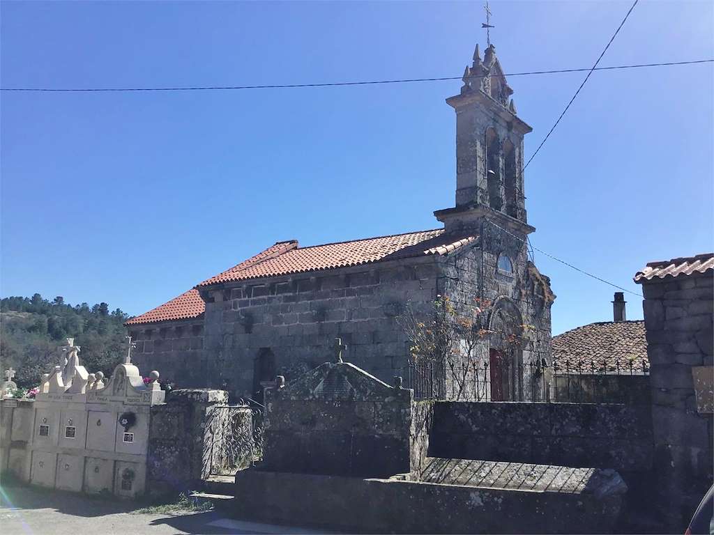Iglesia de San Xulián de Pedroso en Rodeiro
