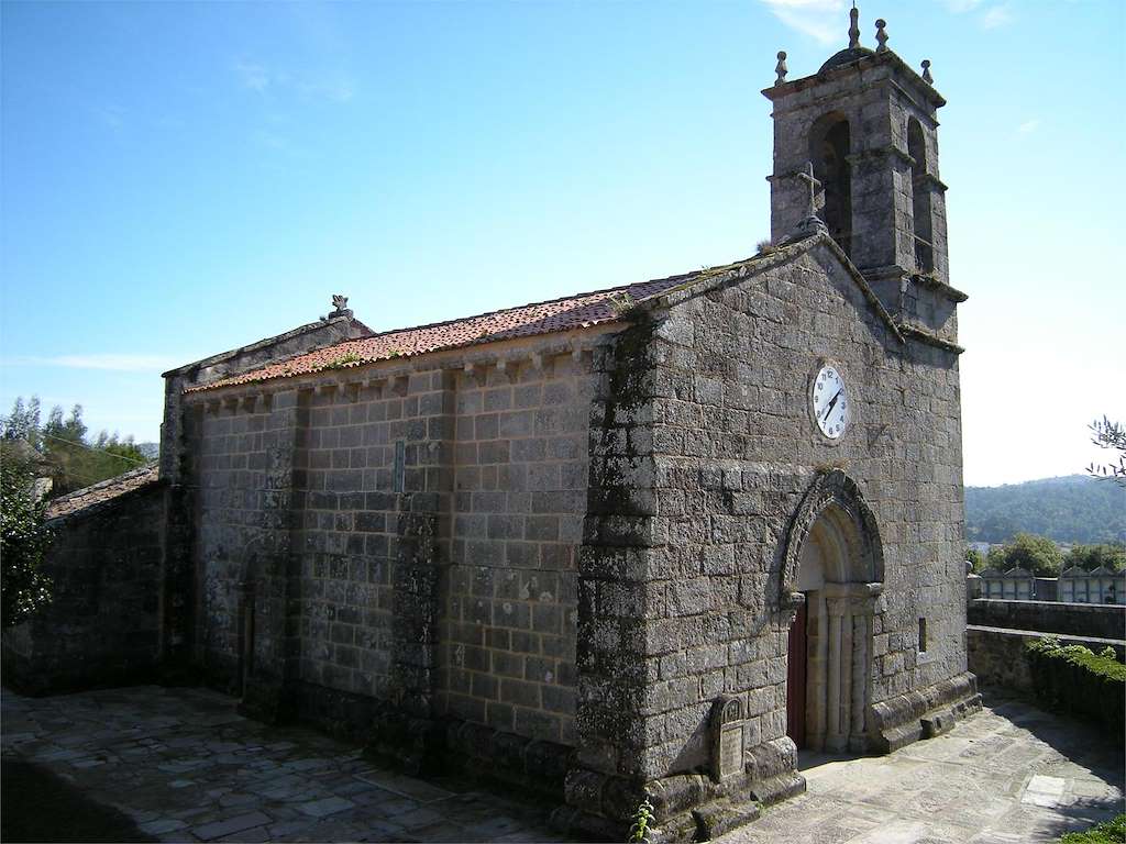 Iglesia de San Xulián de Romai en Portas