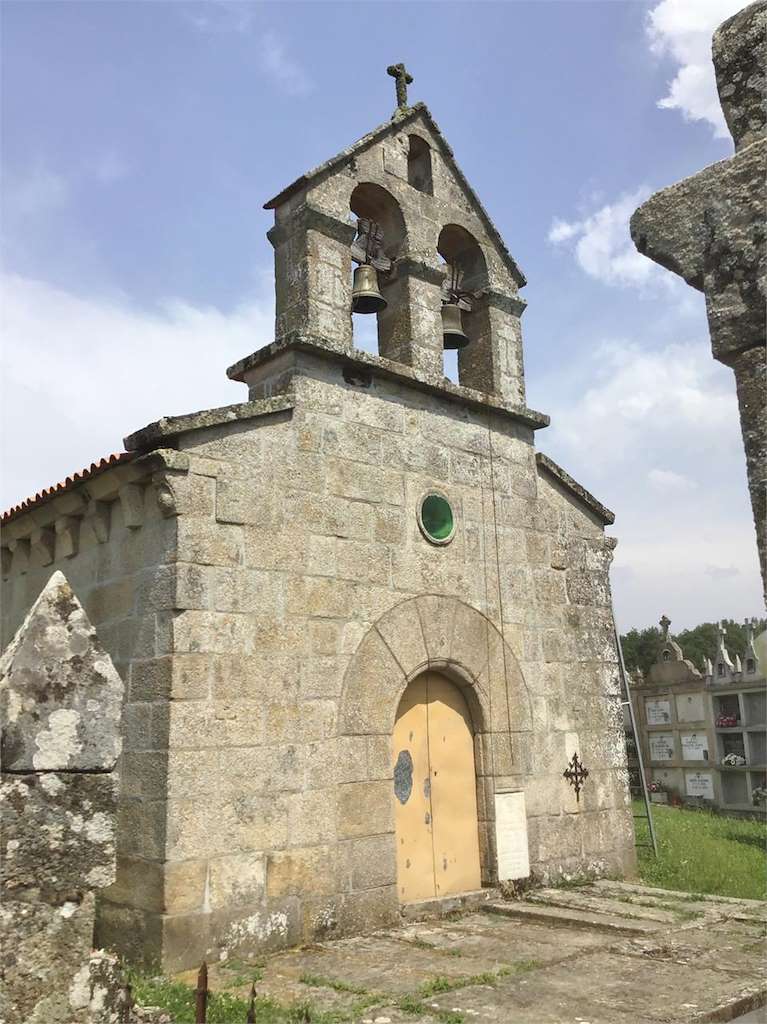 Iglesia de Santa Baia de Chamosiños en Trasmirás