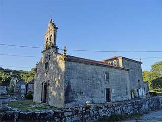 Iglesia de Santa Baia de Longos