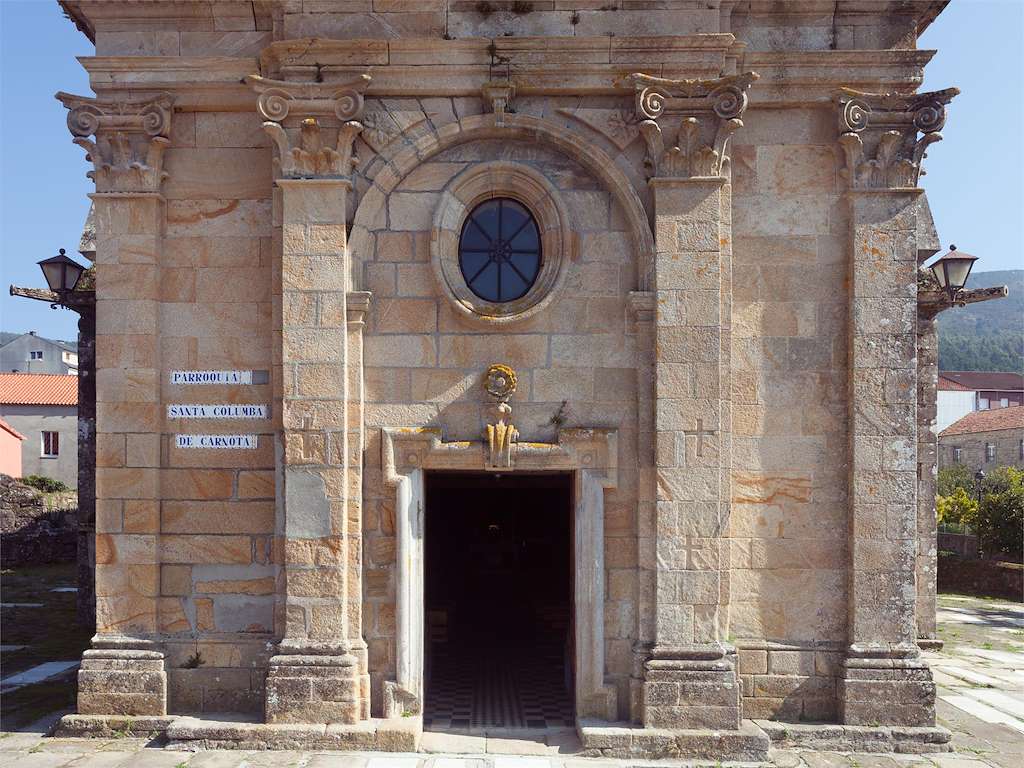 Iglesia de Santa Columba de Carnota