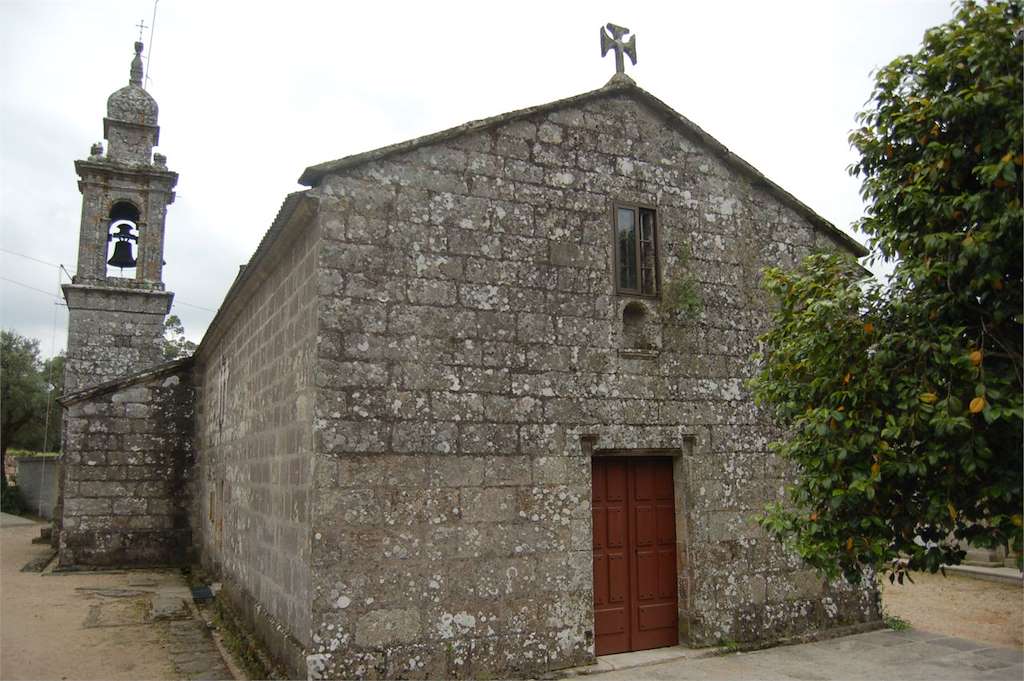 Iglesia de Santa Cruz de Lamas en Moraña