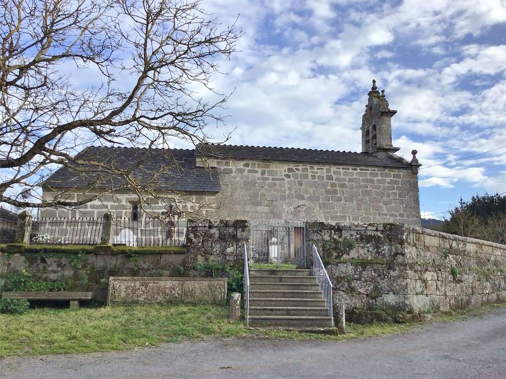 Iglesia de Santa Eufemia de Vilarmosteiro en O Páramo
