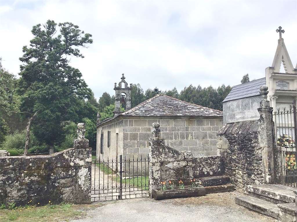 Iglesia de Santa Locaia de Parga en Guitiriz