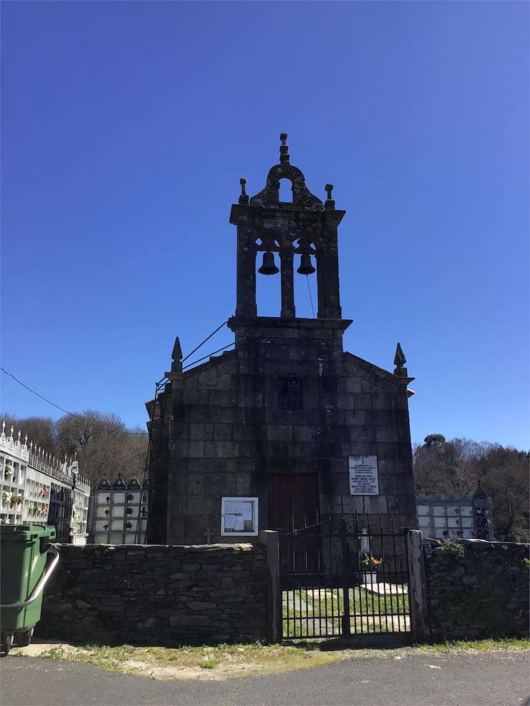 Iglesia de Santa Mariña de Albixoi en Mesía