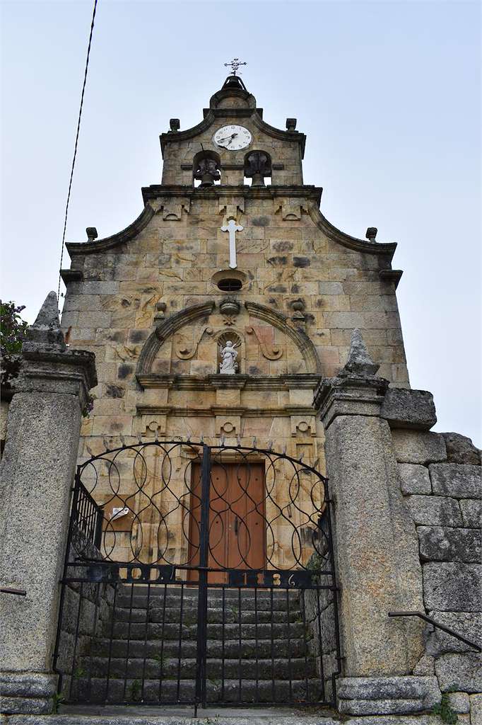 Iglesia de Santa Mariña de Seadur en Larouco