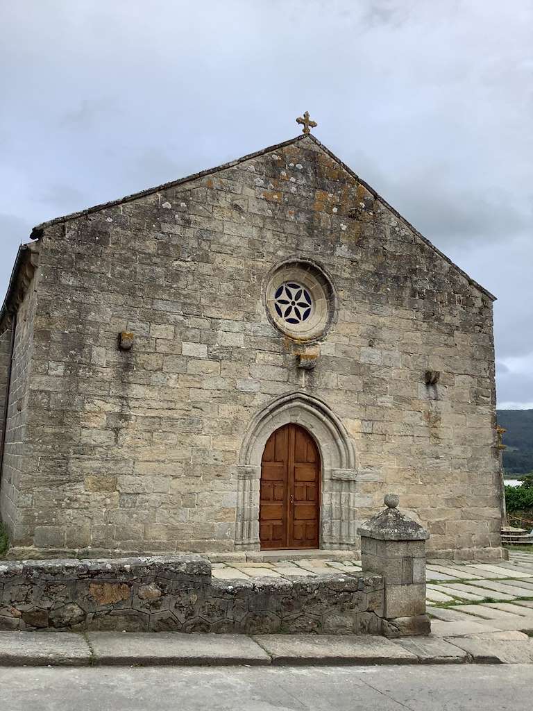 Iglesia de Santa María da Atalaia de Laxe