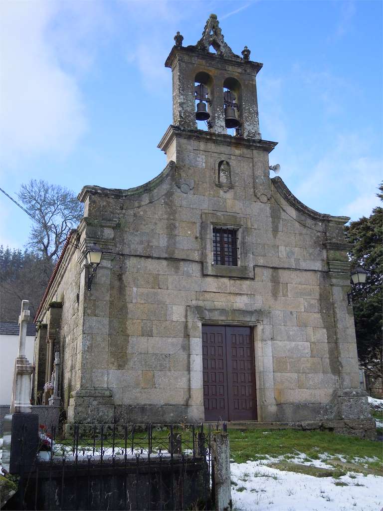 Iglesia de Santa María de A Trepa en Riós