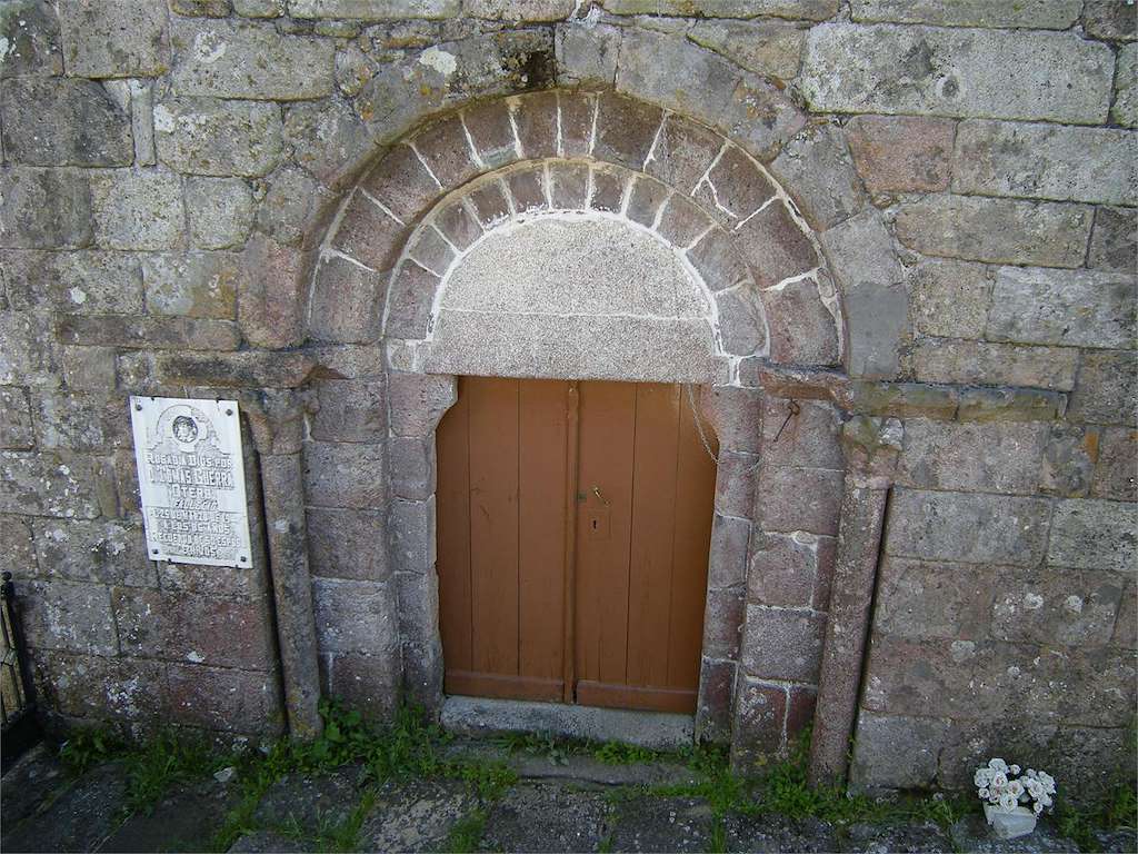 Iglesia de Santa María de Alvidrón en Antas de Ulla