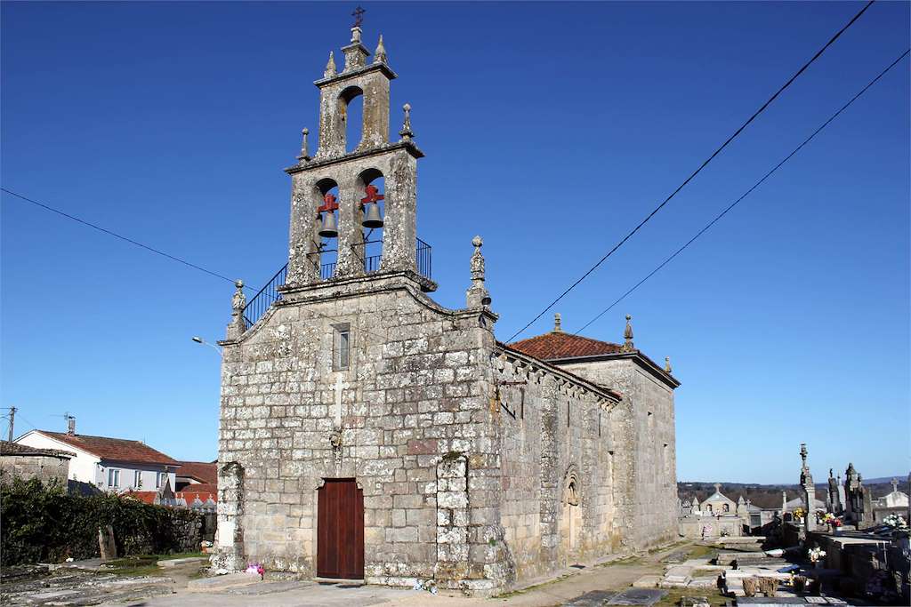 Iglesia de Santa María de Amoeiro