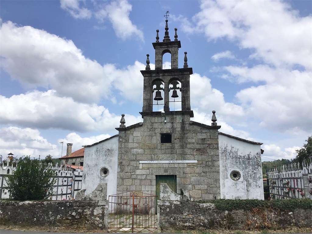 Iglesia de Santa María de Barazón en Santiso