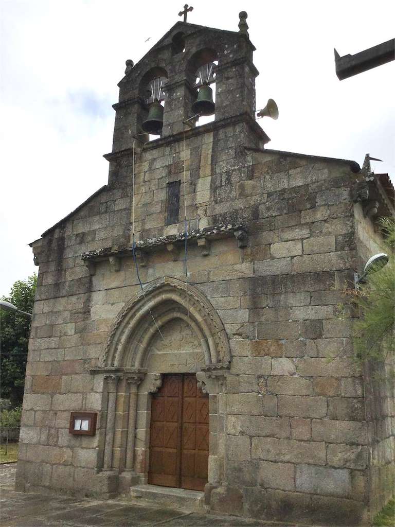 Iglesia de Santa María de Cela en Bueu