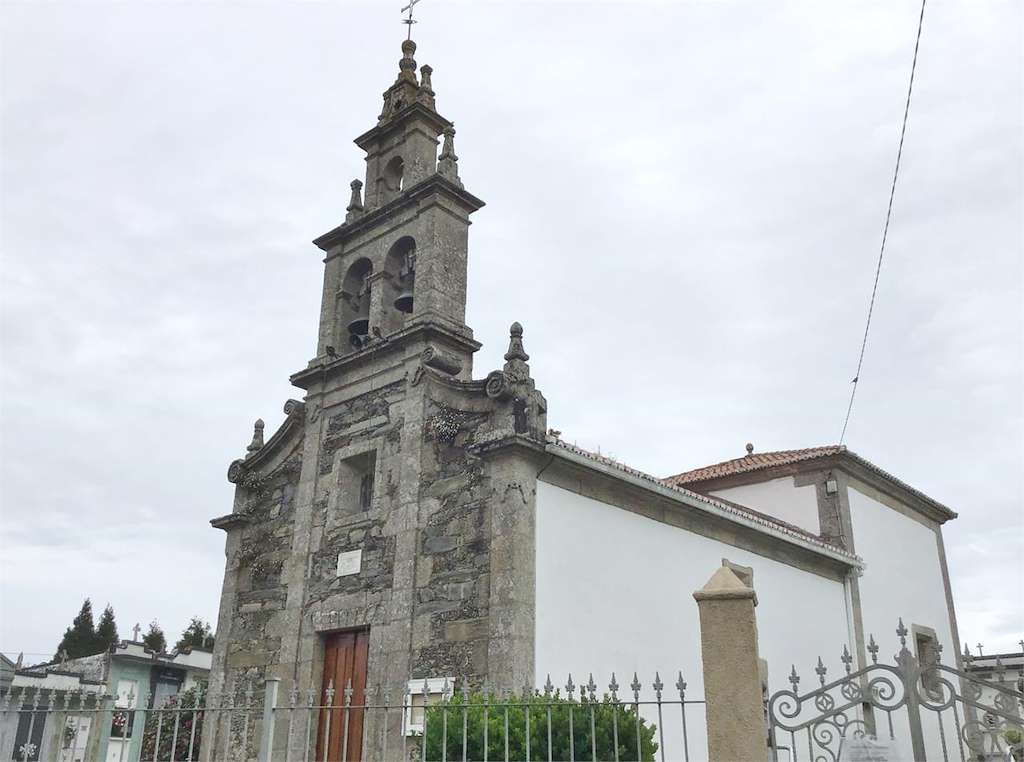 Iglesia de Santa María de Cortiñán en Bergondo
