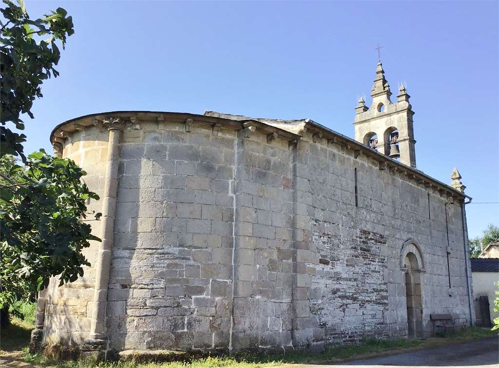 Iglesia de Santa María de Corvelle en Sarria