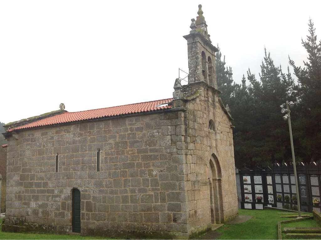 Iglesia de Santa María de Cuíña en Oza Cesuras
