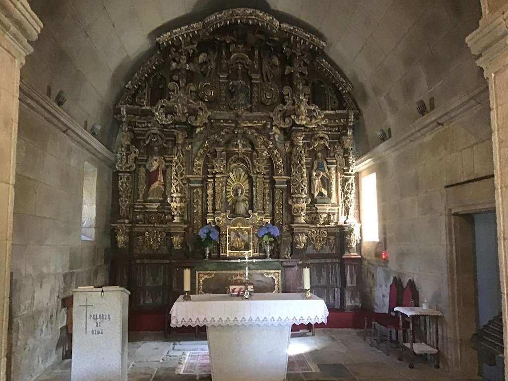 Iglesia de Santa María de Donramiro en Lalín