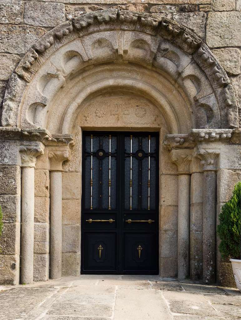 Iglesia de Santa María de Lampai en Teo