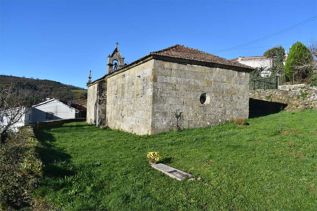 Iglesia de Santa María de Moialde en Vilardevós