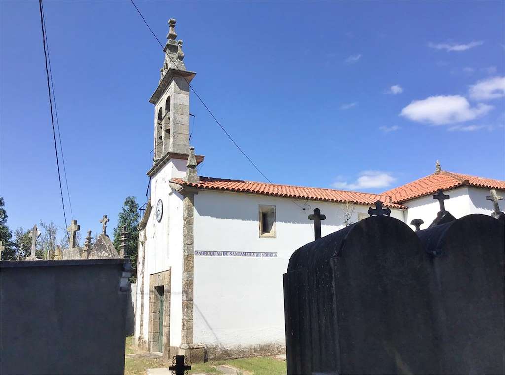 Iglesia de Santa María de Novela en Santiso
